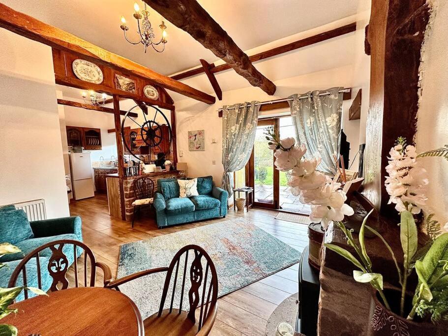 Detached One Level Stone Barn Villa Llangwm-Isaf Екстериор снимка