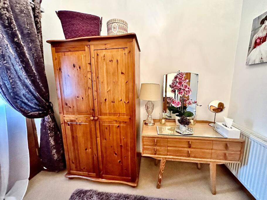 Detached One Level Stone Barn Villa Llangwm-Isaf Екстериор снимка